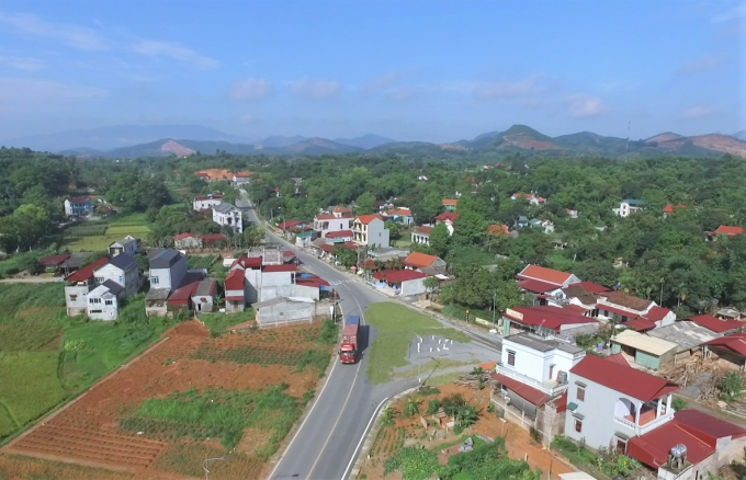 Cùng với tập trung phát triển kinh tế, huyện Thanh Thủy (tỉnh Phú Thọ) cũng chú trọng đầu tư xây dựng cơ sở hạ tầng điện, đường, trường, trạm.