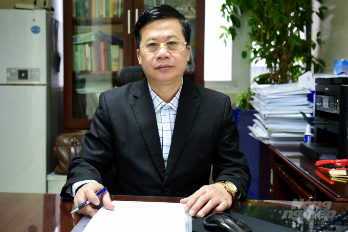 Ông Tống Xuân Chinh cho biết sản phẩm ngành chăn nuôi năm 2021 đã vượt kế hoạch đề ra, đáp ứng đủ cho nhu cầu tiêu dùng mùa Tết. Ảnh: Tùng Đinh.