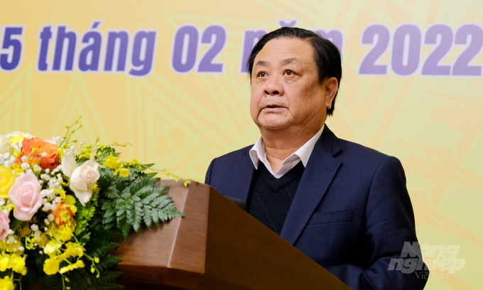 Bộ trưởng Bộ NN-PTNT Lê Minh Hoan tham luận về kinh tế tập thể, HTX tại Hội nghị. Ảnh: Bảo Thắng.