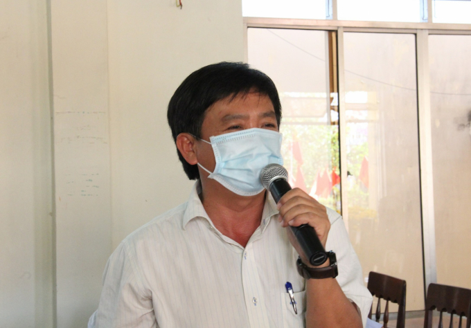 Ông Nguyễn Mậu Huy, Giám đốc nhà máy gạch tuynel Phổ Hòa cho rằng, nhà máy thuê đất của người dân để chứa đất bị rửa trôi. Ảnh: L.K.