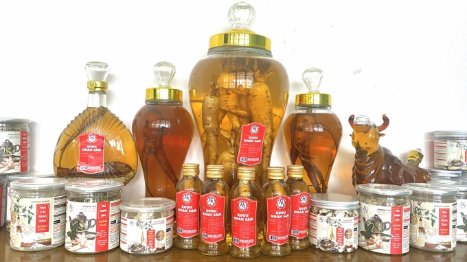 Some products made from Bo Chinh ginseng of Hoang Ngoc Global. Photo courtesy of characters. 