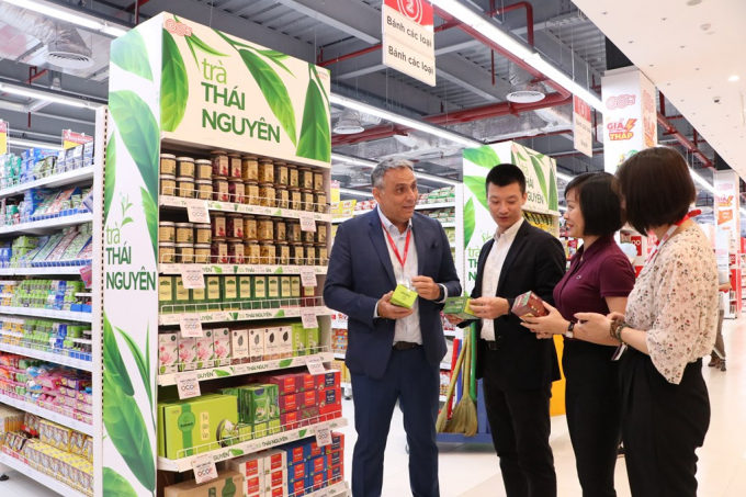 100% OCOP products of Thai Nguyen are labeled for traceability and sold on e-commerce platforms. Photo: Dong Van Thuong.