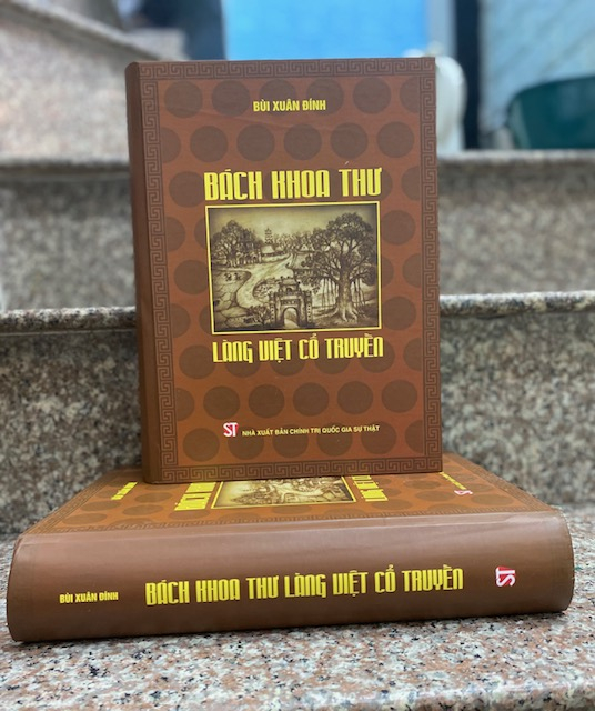 Bìa sách 'Bách khoa thư làng Việt cổ truyền'.