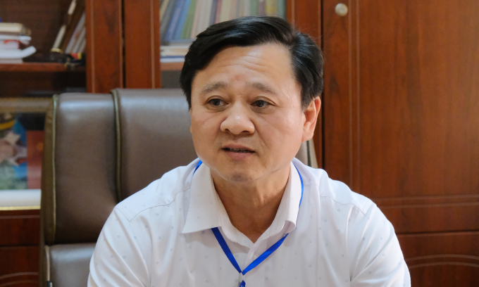 Phó Giám đốc Sở Công thương Bắc Giang, ông Nguyễn Văn Phương chia sẻ 2 phương án tiêu thụ vải thiều vụ 2022. Ảnh: Bá Thắng.