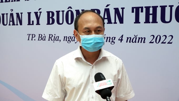 Ông Trần Lâm Sinh - Phó Giám đốc Sở NN-PTNT Đồng Nai chia sẻ với Báo Nông nghiệp Việt Nam về vấn đề quản lý buôn bán thuốc thú y. Ảnh: Minh Sáng.