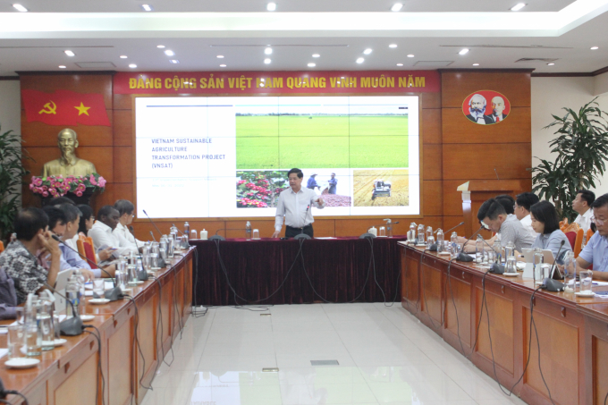 At a conference on summarizing the project's support during its implementation, international donors highly appreciate the VnSAT project's effectiveness in Vietnam's agricultural industry. Photo: Trung Quan.