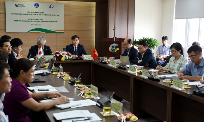 JICA representative in Vietnam project kick-off meeting at the headquarters of the National Agricultural Extension Center on June 6. Photo: Bao Thang.