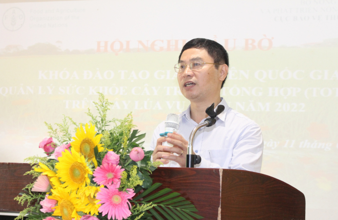 Ông Nguyễn Qúy Dương, Phó Cục trưởng Cục BVTV đánh giá cao những nỗ lực, cố gắng và kết quả mà lớp TOT- IPHM đã đạt được trong thời gian qua. Ảnh: Trung Quân.