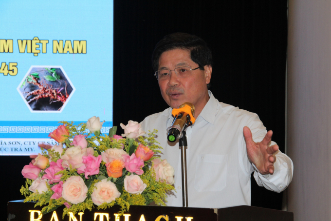 Deputy Minister of Agriculture and Rural Development Le Quoc Doanh suggested that the Vietnam Administration of Forestry continue to survey and coordinate with other units as well as consult with ministries and branches to complete the development program of Vietnamese ginseng. Photo:  L.K.