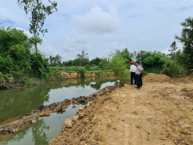 Khu vực Công ty TNHH Thái Bình đổ đất lấn chiếm đất phi nông nghiệp, xâm phạm hành lang suối Trà Thai. Ảnh: L.K.