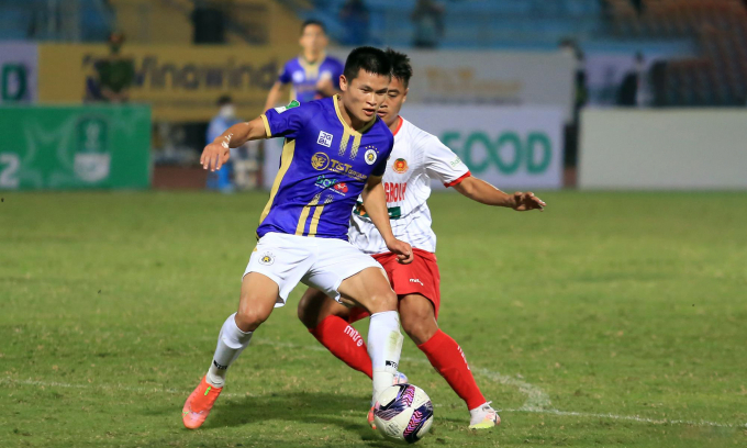 Tuấn Hải vẫn chưa khẳng định được vị trí tại sân chơi V-League trong màu áo Hà Nội.