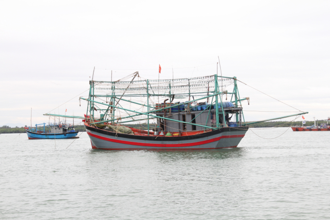 Do số lượng tàu cá lớn nên hạ tầng nghề cá hiện nay ở tỉnh Quảng Nam vẫn chưa thể đáp ứng được nhu cầu. Ảnh: L.K.