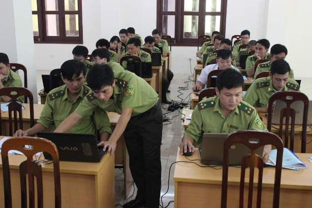 Theo ông Nguyễn Hữu Thiện, Cục trưởng Cục Kiểm lâm, để ngành lâm nghiệp tiếp tục phát triển cần có chính sách mới về nguồn nhân lực bằng việc đào tạo các sinh viên tiềm năng. Ảnh: TL.