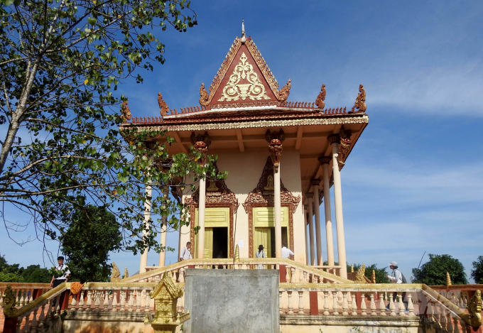 Ngôi chùa được xây dựng từ sự đóng góp của 3 công ty là Bà Rịa - Kampong Thom, Phước Hòa Kampong Thom và Tân Biên - Kampong Thom. Ảnh: Thanh Sơn.