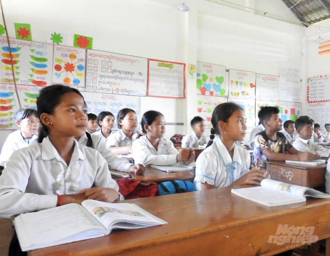 Một lớp học của Trường Tiểu học Hữu Nghị Bà Rịa - Kampong Thom. Ảnh: Thanh Sơn.