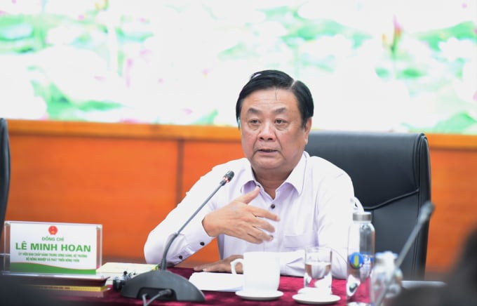 Bộ trưởng Lê Minh Hoan cho rằng: 'Người thành công là người tìm giải pháp, người thất bại là người tìm cách biện minh'. Ảnh: Minh Phúc.