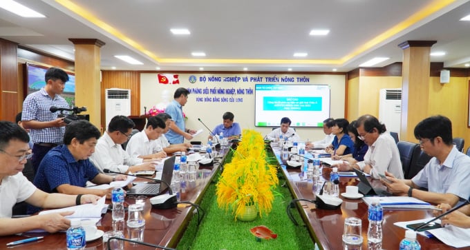 Deputy Minister of Agriculture and Rural Development Tran Thanh Nam chaired a conference to report on the organization of Agritechnica Asia Live 2022. Photo: Kim Anh.
