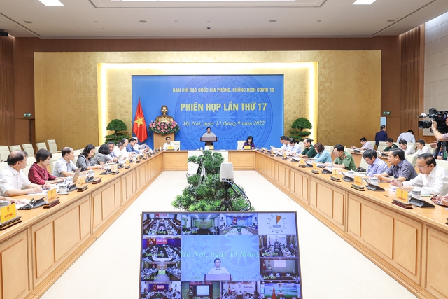 Thủ tướng Phạm Minh Chính chủ trì cuộc họp Ban Chỉ đạo quốc gia về Phòng, chống dịch Covid-19 ngày 13/9. Ảnh: VGP/Nhật Bắc.