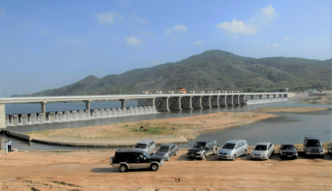 Đập dâng Văn Phong nằm trên địa bàn huyện Tây Sơn cũng là 1 trong những công trình thủy lợi nằm trong Quy trình vận hành liên hồ chứa lưu vực sông Kôn-Hà Thanh tại Bình Định. Ảnh: V.Đ.T.