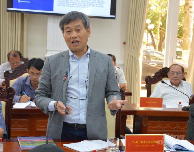 Ông Cao Thăng Bình, Chuyên gia cao cấp WB khẳng định canh tác lúa hiện nay phải gắn với tăng trưởng xanh là nhu cầu tất yếu và có thể thu được tiền từ án chứng chỉ môi trường. Ảnh: Trung Chánh.