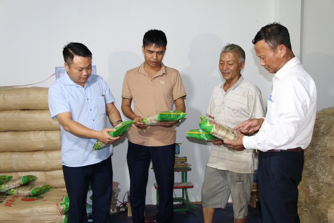 Sản phẩm miến đao của HTX Khởi nghiệp xanh xã Quy Mông được công nhận sản phẩm OCOP 3 sao
