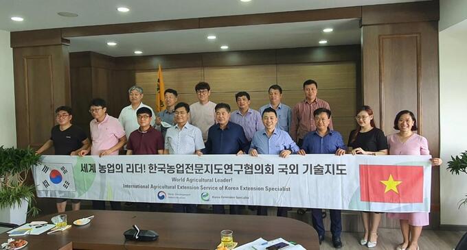 Khuyến nông cộng đồng Trung ương Hàn Quốc Thăm và làm việc với Khuyến nông Quốc Gia 