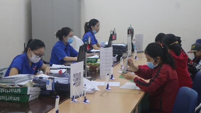 Mỗi năm, tỉnh Khánh Hòa có từ 10.000 - 12.000 người làm thủ tục hưởng trợ cấp thất nghiệp. Ảnh: KS.