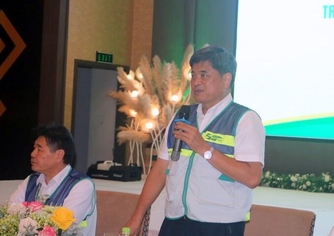 Thứ trưởng Bộ NN-PTNT Trần Thanh Nam đề nghị tiếp tục duy trì, nhân rộng mô hình tổ khuyến nông cộng đồng. Ảnh: KS.