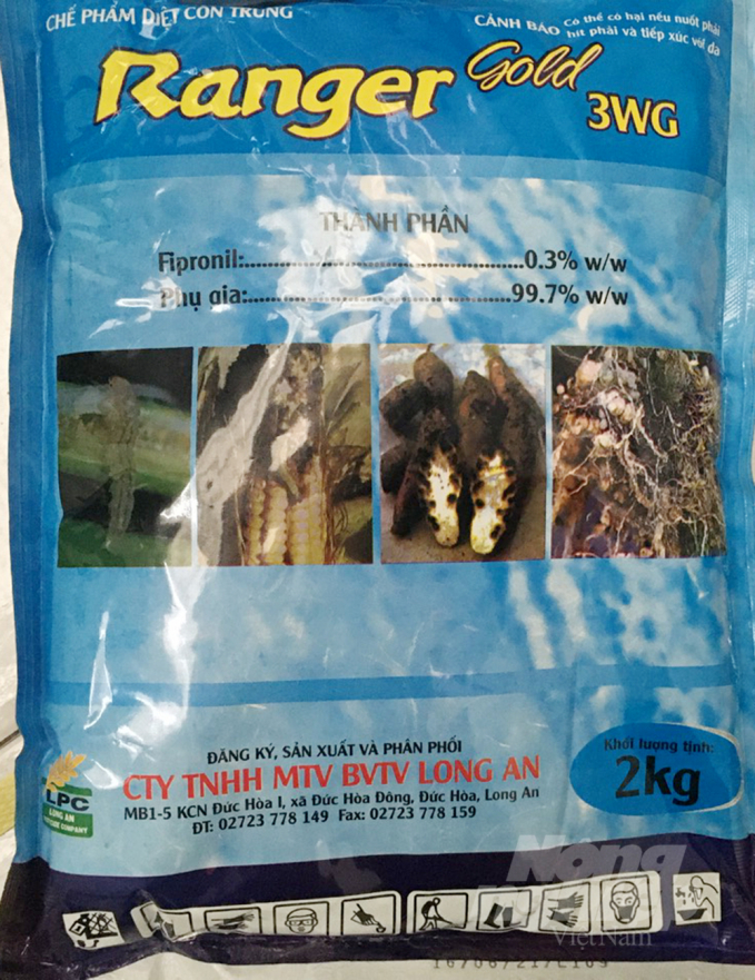 Chế phẩm diệt côn trùng do cơ quan chức năng thu giữ được bán trái phép tại cơ sở kinh doanh vật tư nông nghiệp tại ở huyện An Phú (An Giang). Ảnh: LHV.