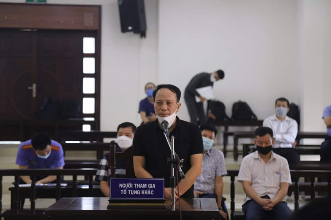 Ông Kiều Đào Lâm - Giám đốc Công ty TNHH đầu tư Mai Phương trình bày tại phiên tòa.