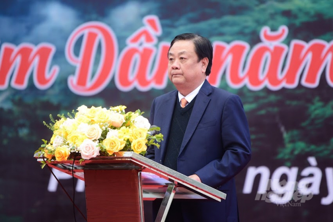 Bộ trưởng Lê Minh Hoan phát biểu tại buổi lễ phát động Tết trồng cây 'Đời đời nhớ ơn Bác Hồ' xuân Nhâm Dần 2022. Ảnh: Đinh Tùng.