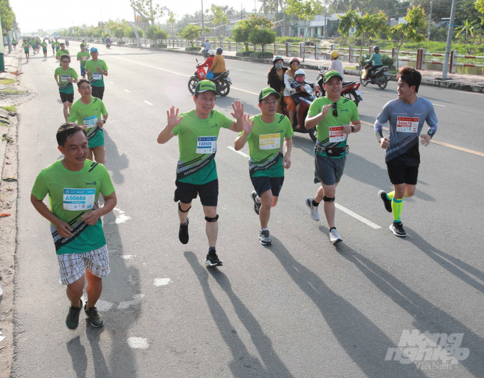 Giải chạy 'Mekong Delta Marathon' do tỉnh Hậu Giang sáng lập, lần đầu được tổ chức năm 2019. Năm nay Ban tổ chức quyết định nâng tầm giải thành lễ hội Thể thao và Du lịch Mekong Delta Marathon. Ảnh: BTC.