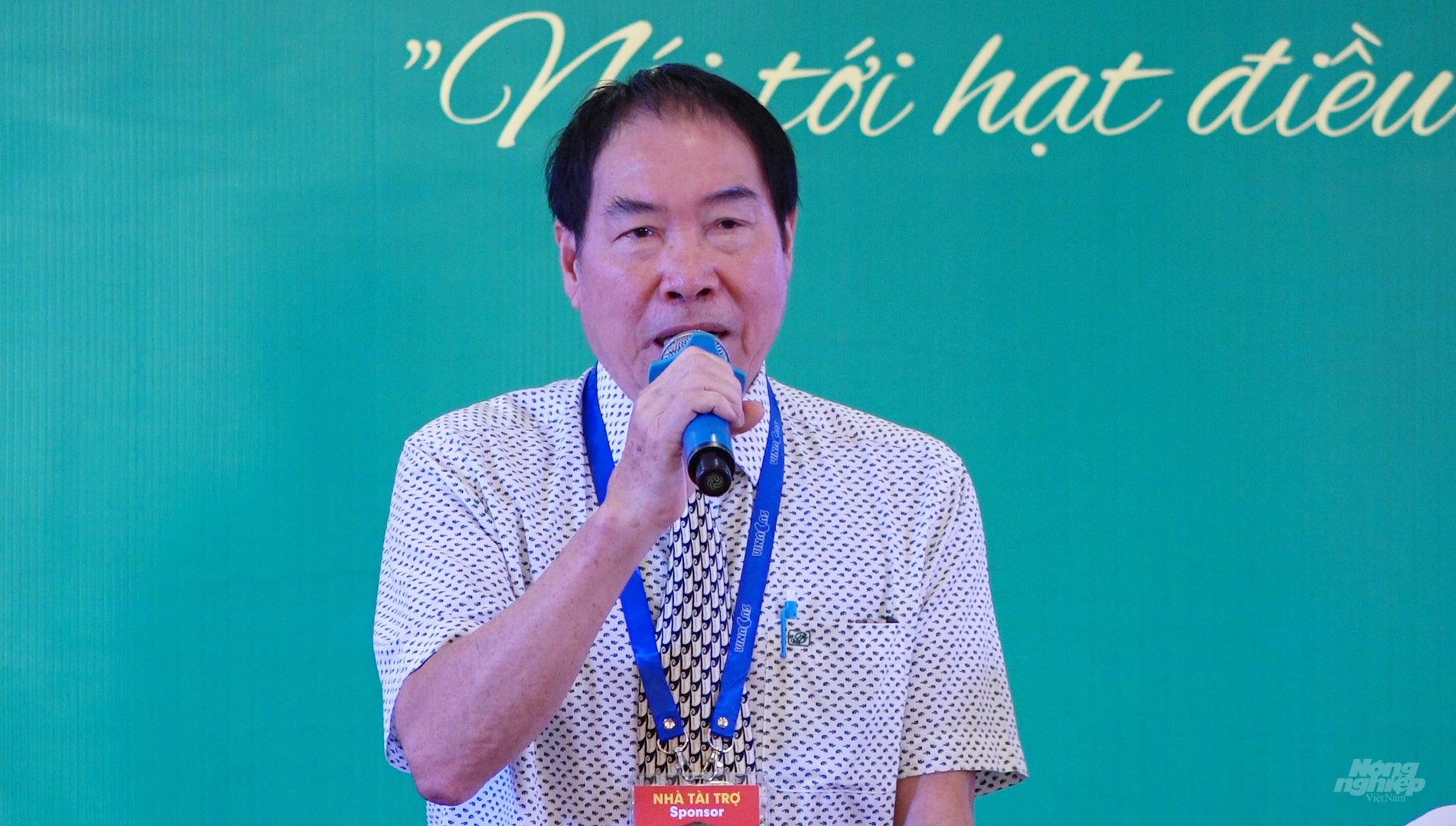 Mr. Pham Van Cong, Chairman of Vinacas, affirmed that the Executive Committee, term X, 2021 - 2026, will uphold the spirit of solidarity with science and technology as key. Photo: Minh Sang.