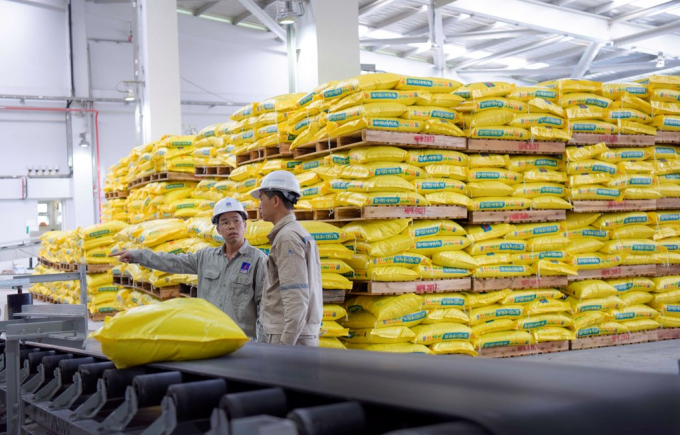 Fertilizer factories in Vietnam can produce most of the types available on the market. Photo: TL.