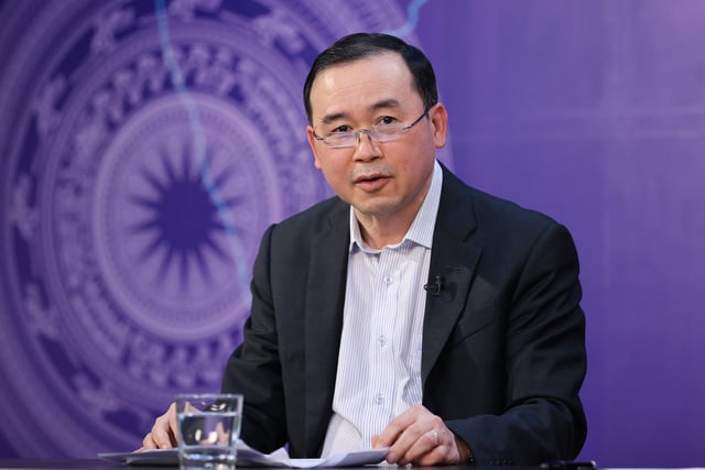 Ông Phan Văn Chinh, Cục trưởng Cục Xuất nhập khẩu (Bộ Công thương), phát biểu tại tọa đàm. Ảnh: VGP.