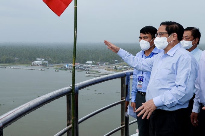 Prime Minister Pham Minh Chinh inspects Cai Lon - Cai Be projects on March 5, 2022. Photo: VGP.