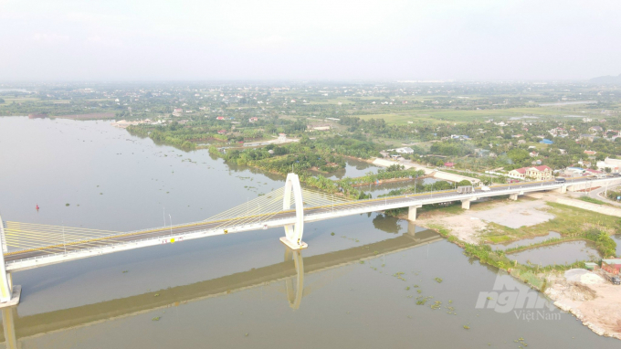 Cầu Quang Thanh, giúp kết nối thông thương cho ngươi dân tỉnh Hải Dương và TP Hải Phòng. Ảnh: Đinh Mười.