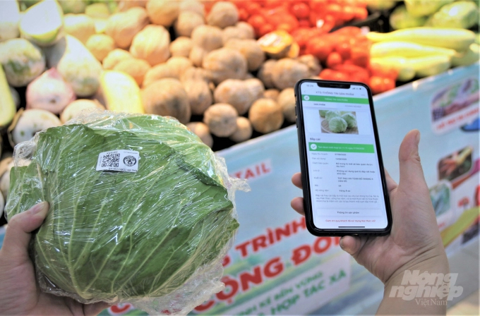 Digital transformation is a particularly important measure to improve the competitiveness of the economy and the agriculture sector. Photo: Pham Hieu.