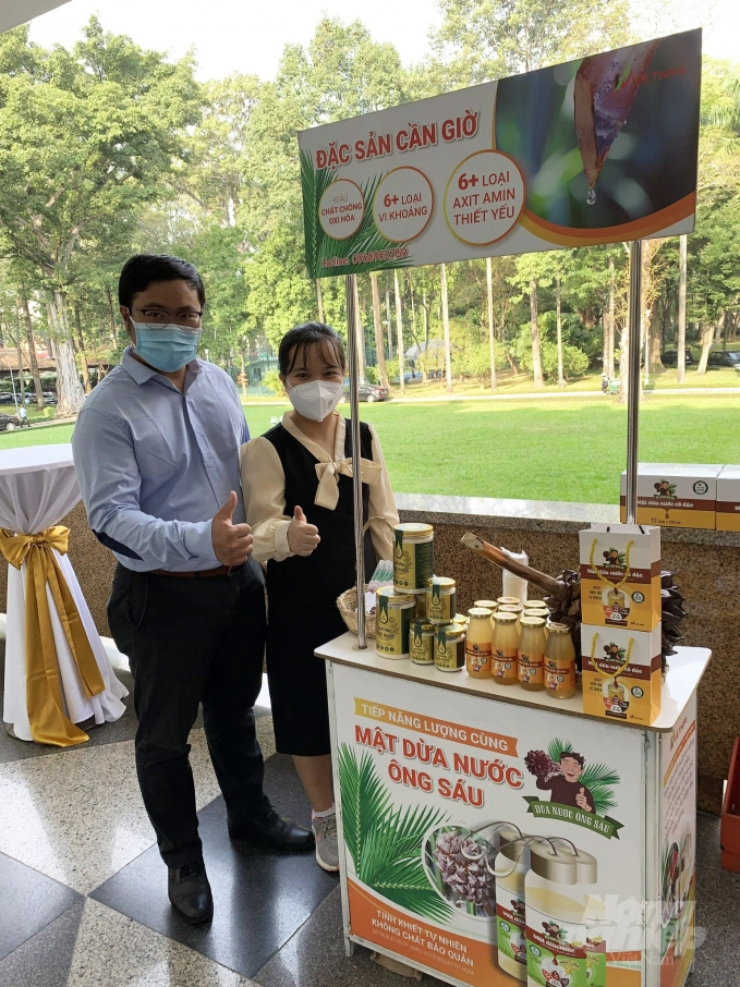 VIETNIPA has high confidence in the condensed nipa palm honey product - Ong Sau Nipa Palm. Photo: HL.