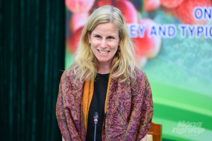 US Deputy Ambassador to Vietnam, Ms. Melissa Bishop believes in the possibility of trade between the two countries in the near future. Photo: Tung Dinh.