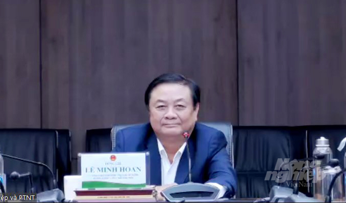 Bộ trưởng Lê Minh Hoan phát biểu trực tuyến. Ảnh: Thanh Sơn.