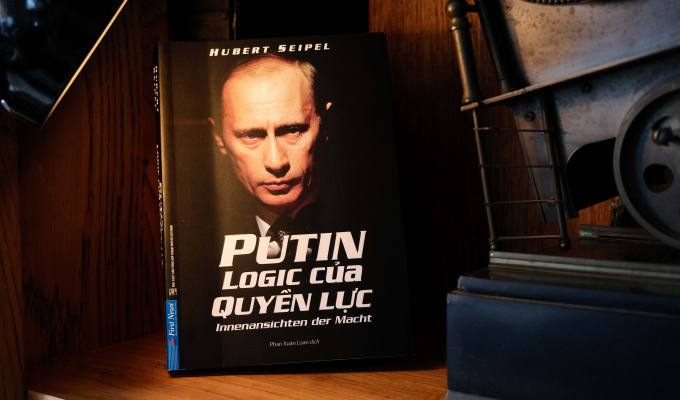 Cuốn sách khám phá chân dung Tổng thống Nga - Putin