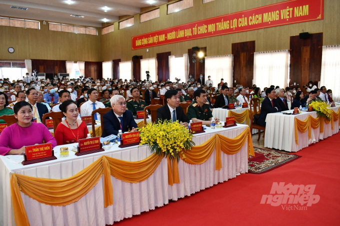 Các đại biểu về tham dự lễ kỷ niệm 50 năm ngày giải phóng huyện Lộc Ninh (7/4/1972 - 7/4/2022). Ảnh: Trần Trung.