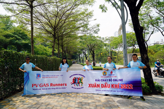 Những thành viên trong đội tuyển CQĐH PV GAS tham gia Giải chạy của Công đoàn ngành.