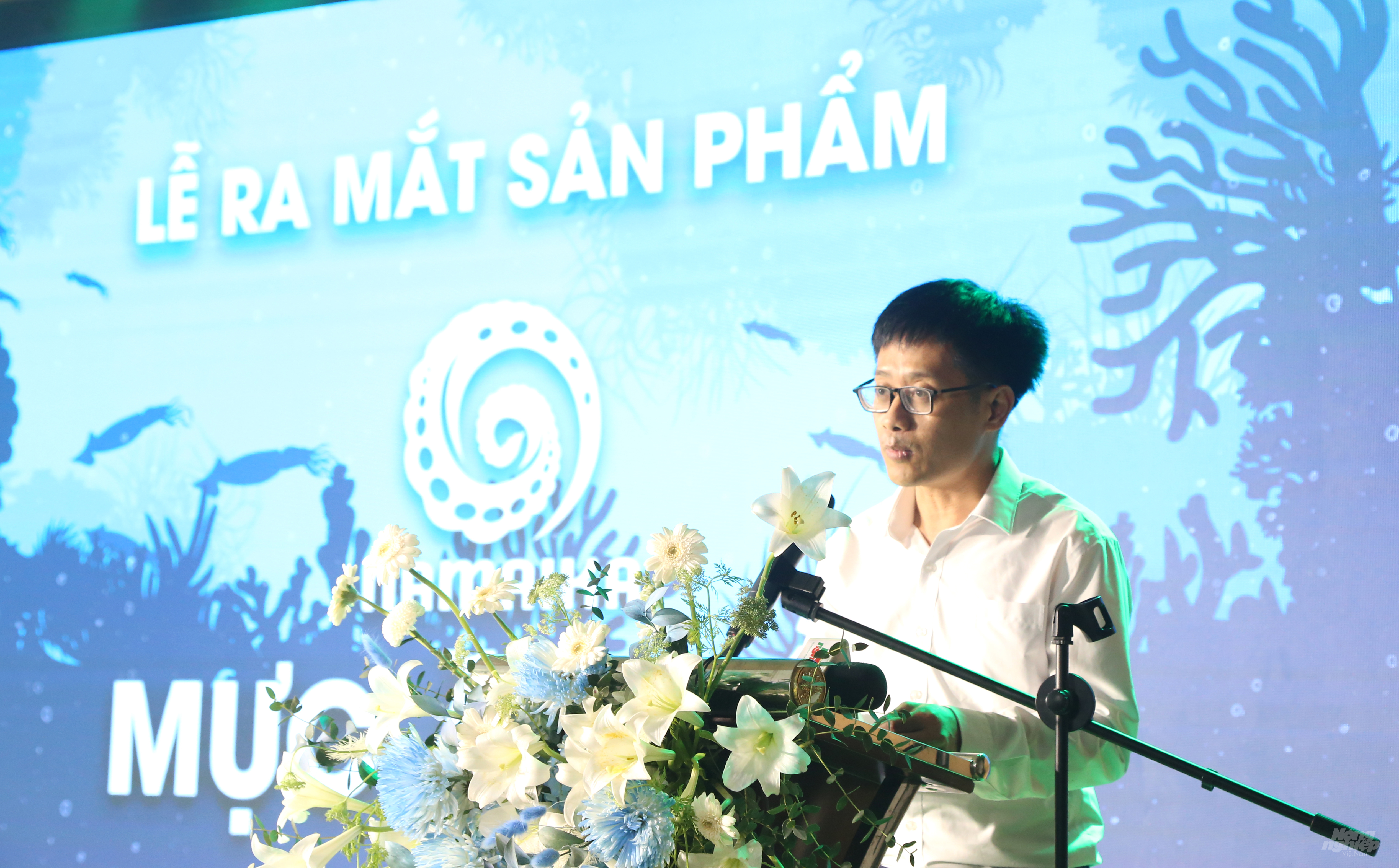 Vo Ta Nghia, Deputy Director of Ha Tinh’s Department of Industry and Trade is speaking at the launch event. Photo: Minh Phuc.