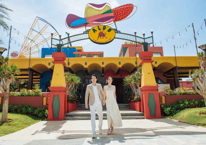 NovaWorld Phan Thiet – siêu thành phố Biển – Du lịch – Sức khỏe đang dần hoàn thiện nhiều tiện ích về Khách sạn, Công viên bãi biển và Khu mua sắm - ẩm thực, Khu vui chơi giải trí, Sân Golf PGA 36 hố...