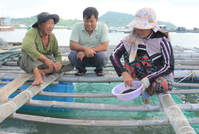 Kiên Giang có vùng biển rộng lớn, có lợi thế phát triển nghề nuôi biển, tuy nhiên công nghệ nuôi còn lạc hậu, cần tập trung đầu tư hạ tầng phát triển nuôi biển hiện đại. Ảnh: Trung Chánh.