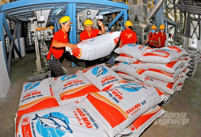 Sản phẩm Sao Mai Super Feed được người dân nuôi cá tra ở ĐBSCL đánh giá cao và tin dùng. Ảnh: Gia Phú.