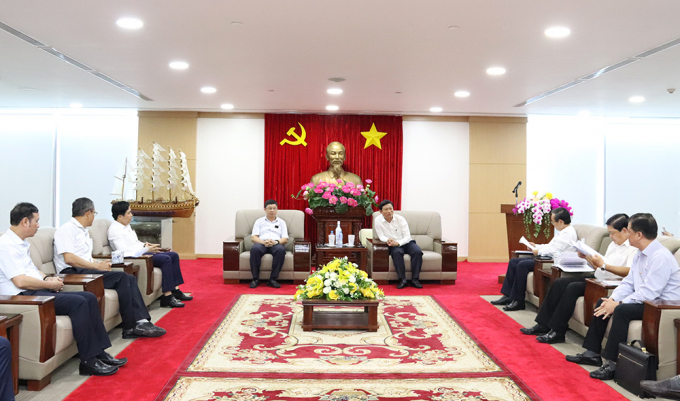 Buổi làm việc giữa Tổng giám đốc EVNNPT với Chủ tịch UBND tỉnh BÌnh Dương. 