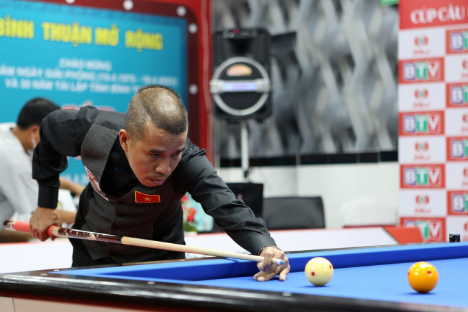 Trần Quyết Chiến đoạt Á quân giải Billiards World Cup Ankara 2022. Ảnh: T.L.